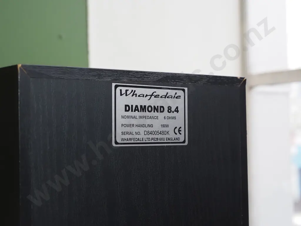 pair of Wharfedale floor standing speakers H935 Image 1++
