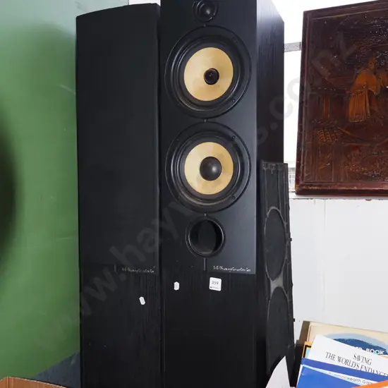 pair of Wharfedale floor standing speakers H935