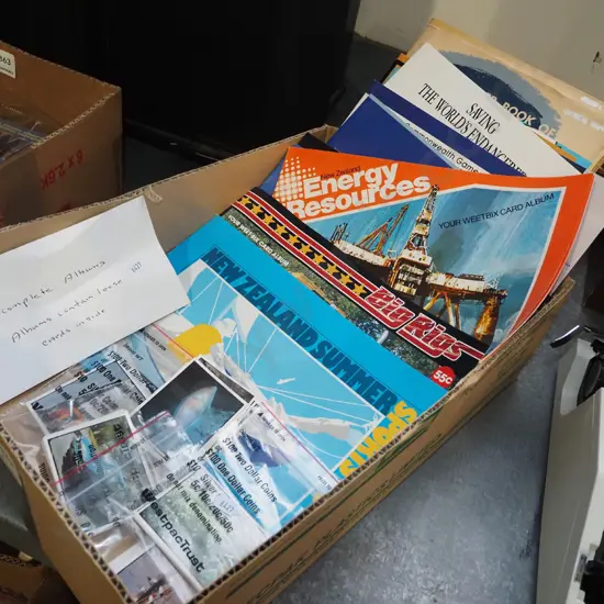 box; Sanitarium collector cards, albums 