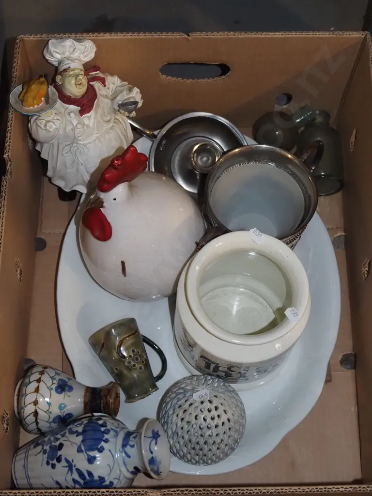 box; large ashet, chef figurine, ceramic chicken etc Image 1++