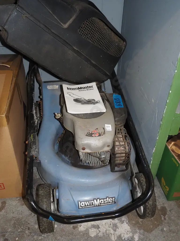 Lawnmaster rotary mower with catcher Image 1++