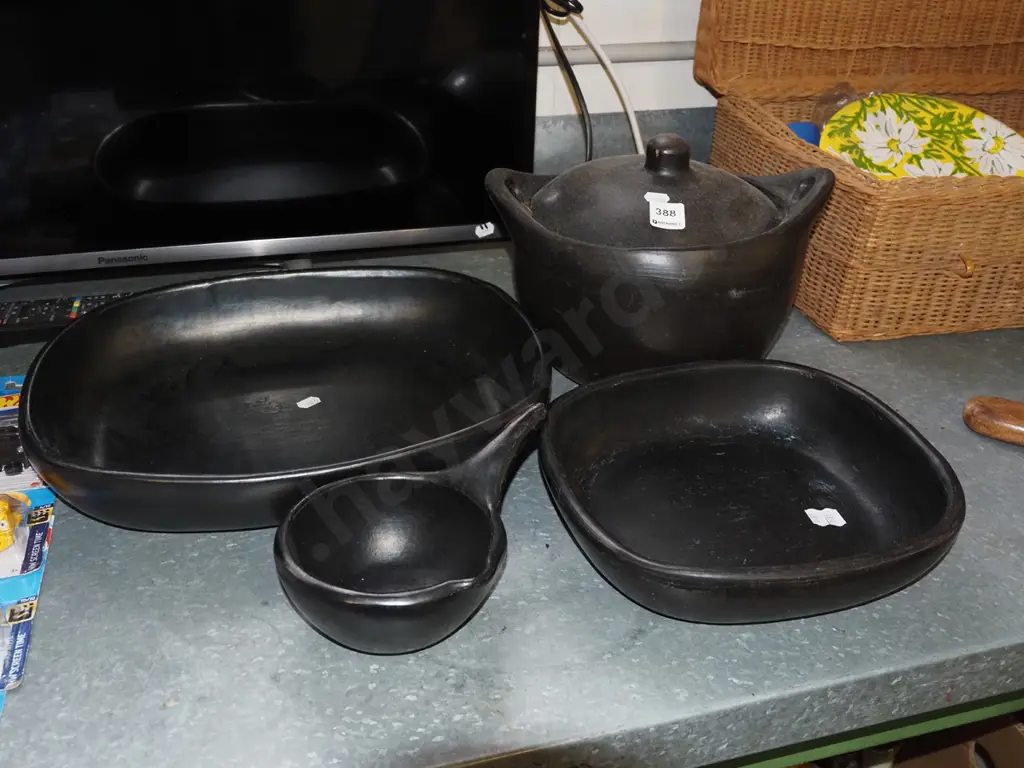 terracotta roasting dishes, pouring jug, casserole Image 1++