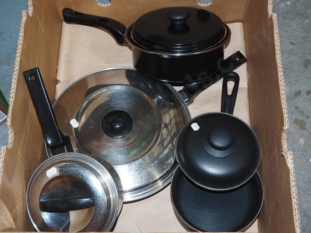 box; pots and pans Image 1++