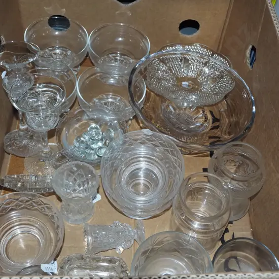 box of glass ware;  bowls, sweet dishes etc