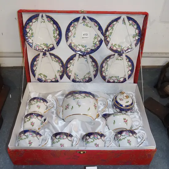 presentation tea set