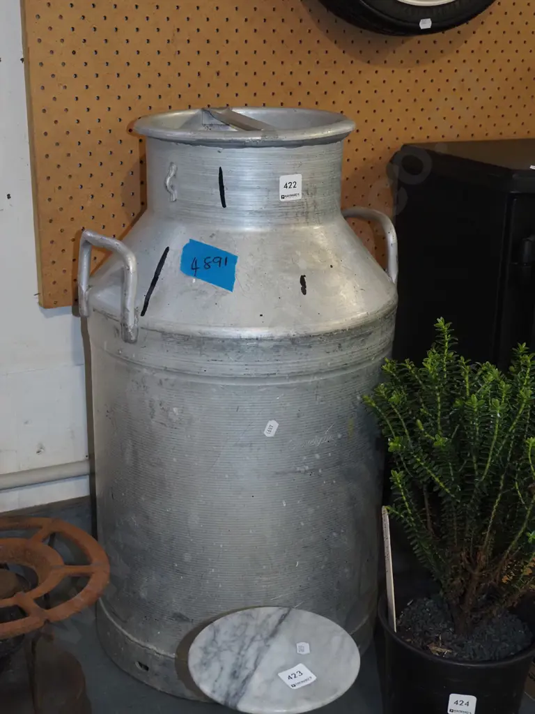 milk urn H620 Image 1++