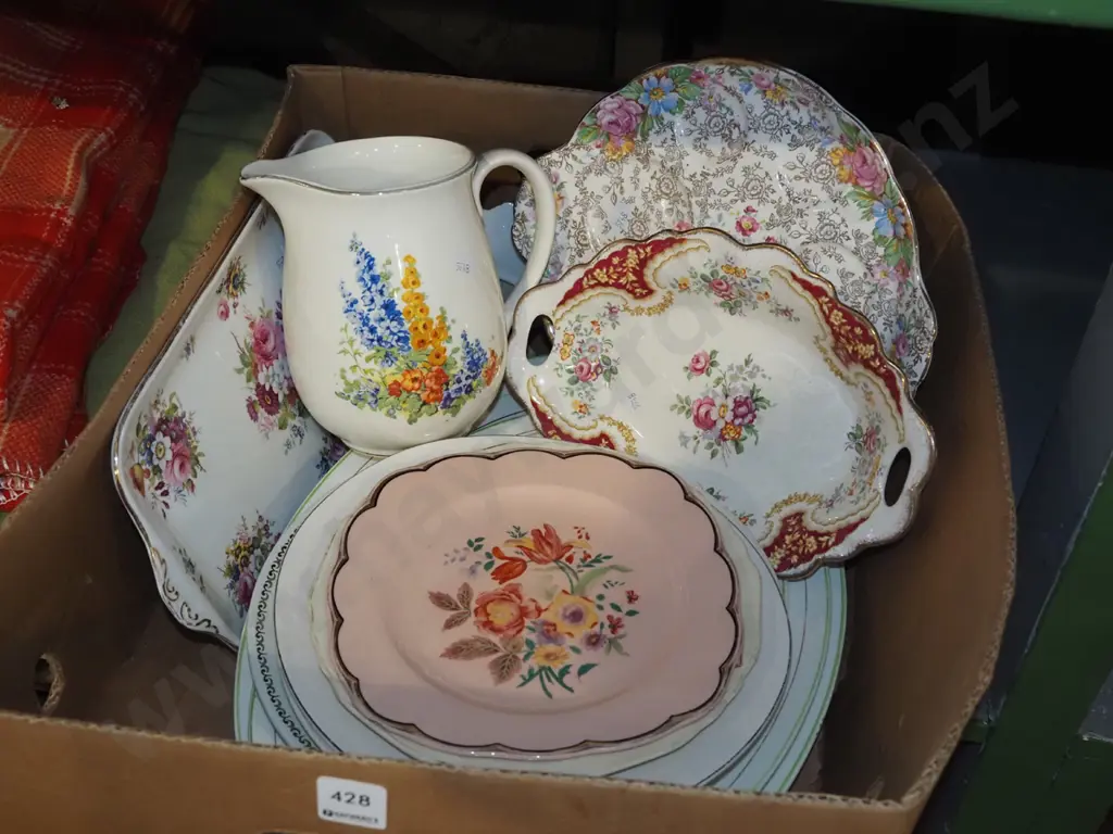 ashets, plates, water jug etc Image 1++