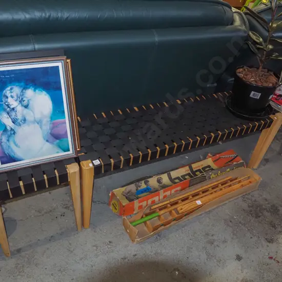 wood and fabric bench seat with 2 stools