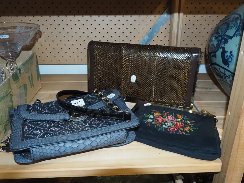 clutch purses, hand bag Image 1++