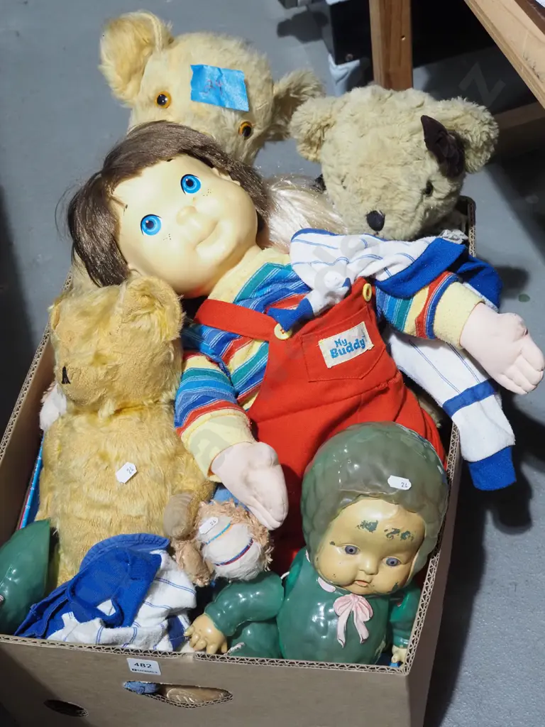 box of dolls, teddy bears Image 1++
