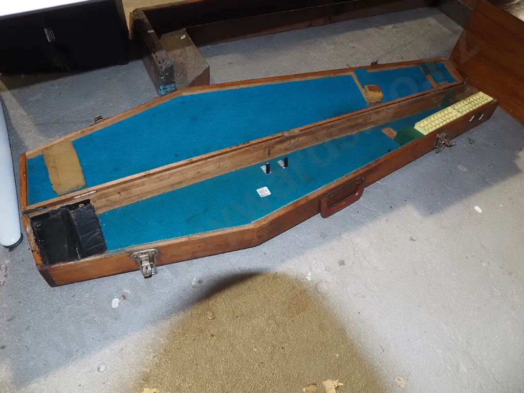 vintage wooden rifle case Image 1++