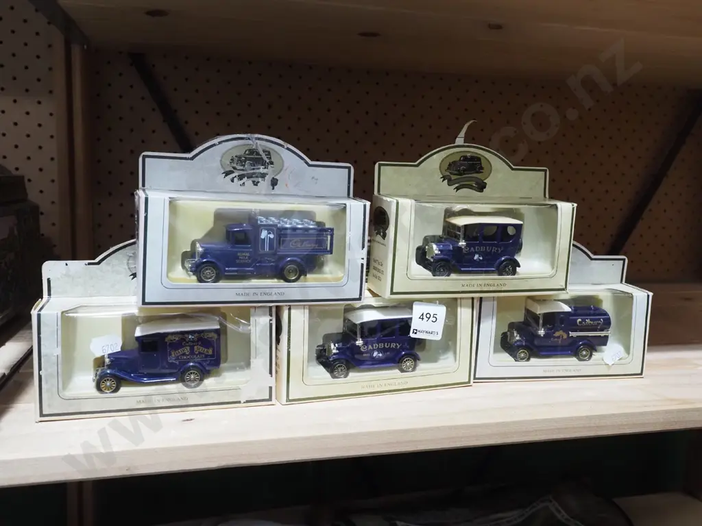 5x boxed models of yesteryear Image 1++