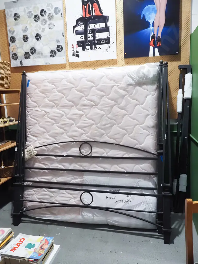 super king mattress and base with large metal and brass posts, head board and end board Post H2100 Image 1++