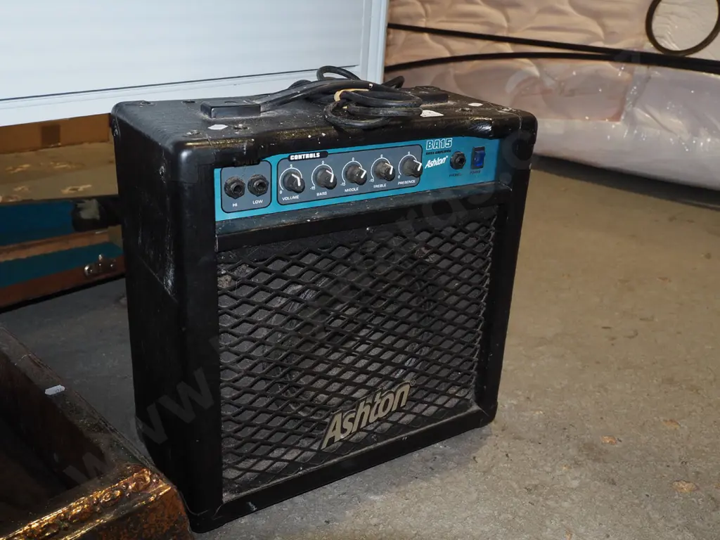 Ashton BA15 bass amplifier Image 1++