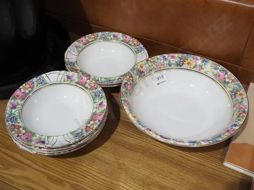 Palissy pottery floral sweet set - large bowl has small chip Image 1++