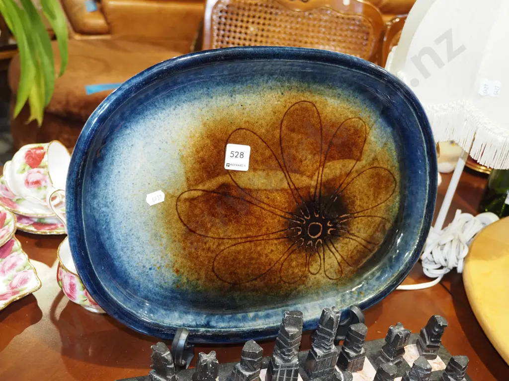 studio pottery ashet Image 1++