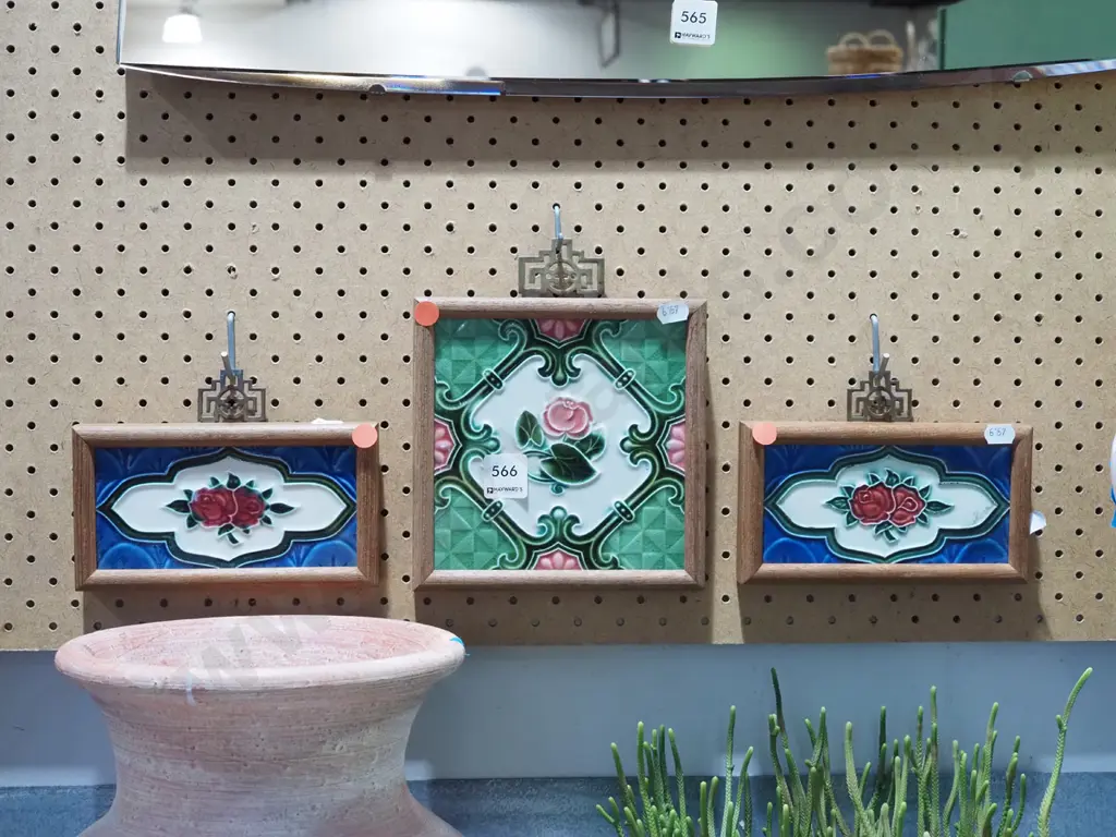 3x framed tiles - red dots Image 1++