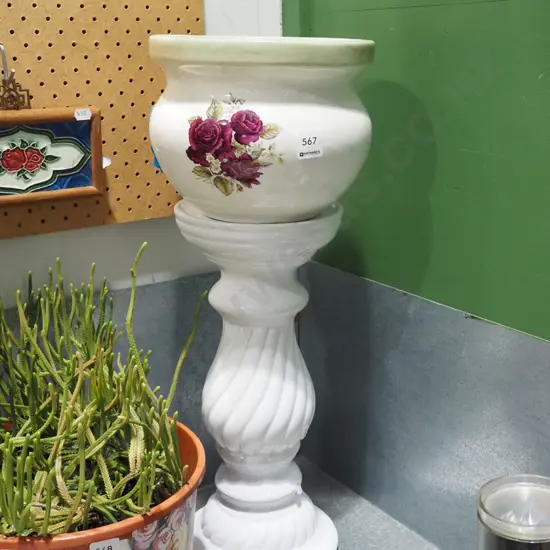 jardiniere with red rose on mismatched stand H580