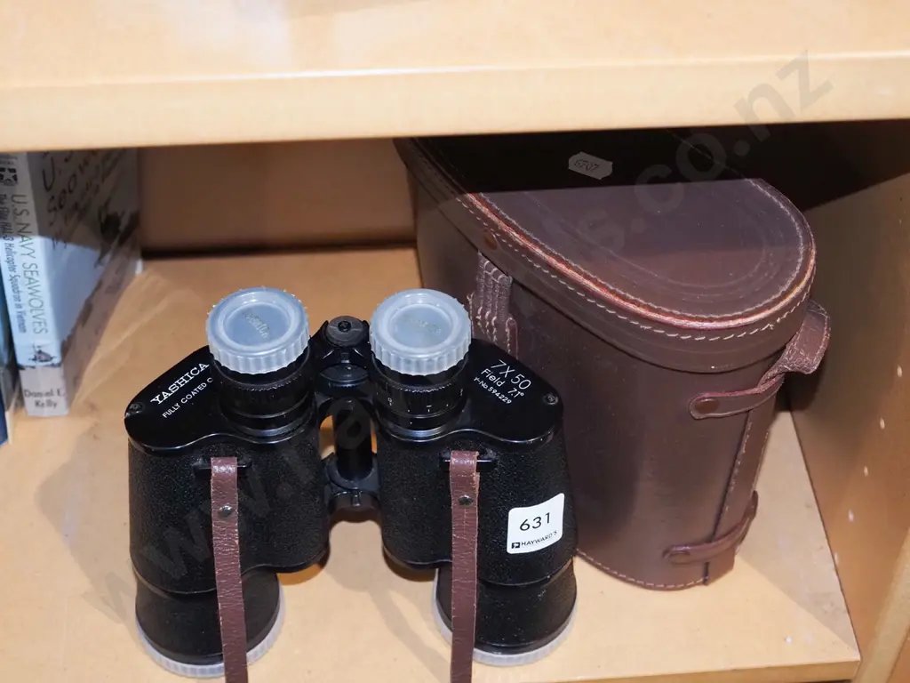 Yashica 7x50 field binoculars with case Image 1++