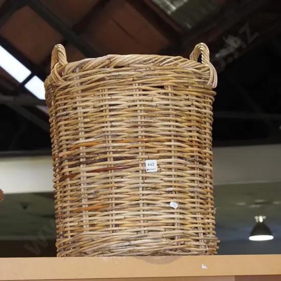cane wood basket H440
