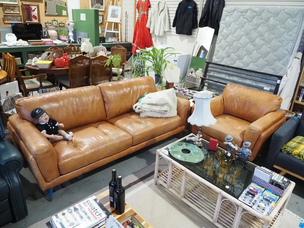 brown leather 2 piece lounge suite - 3 seater and 1 single - good condition apart from some staining to settee Image 1++