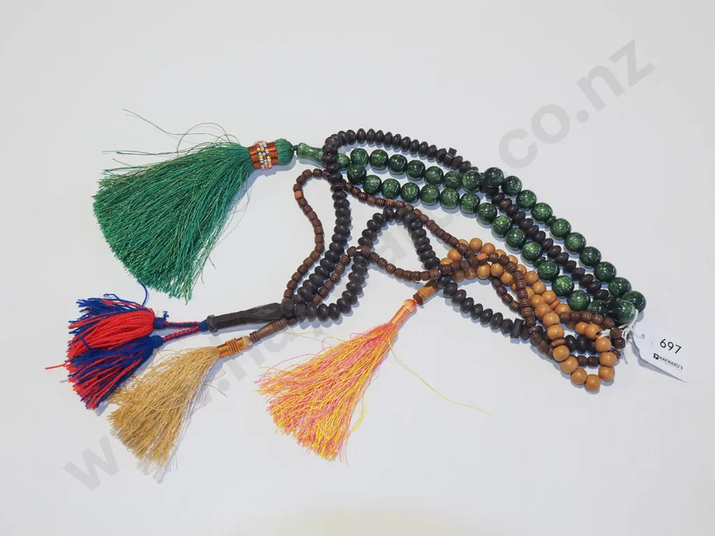 4x glass and wooden prayer beads Image 1++