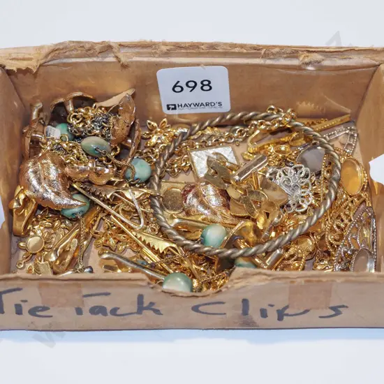 box; costume jewellery