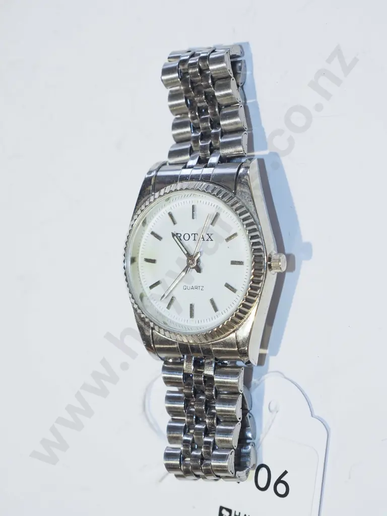 gent's wristwatch Image 1++