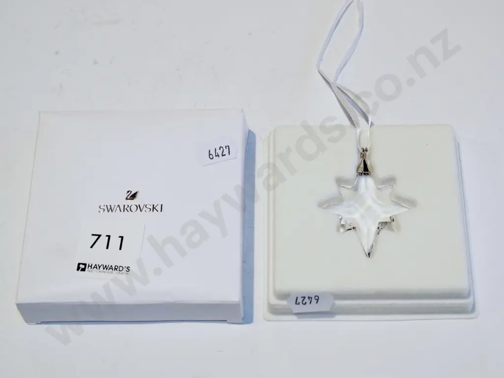 Swarovski christmas decoration Image 1++