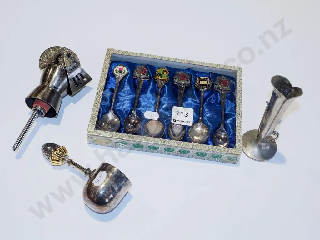 bud vase, nip  pourer, small cider dipper & cased teaspoons Image 1++