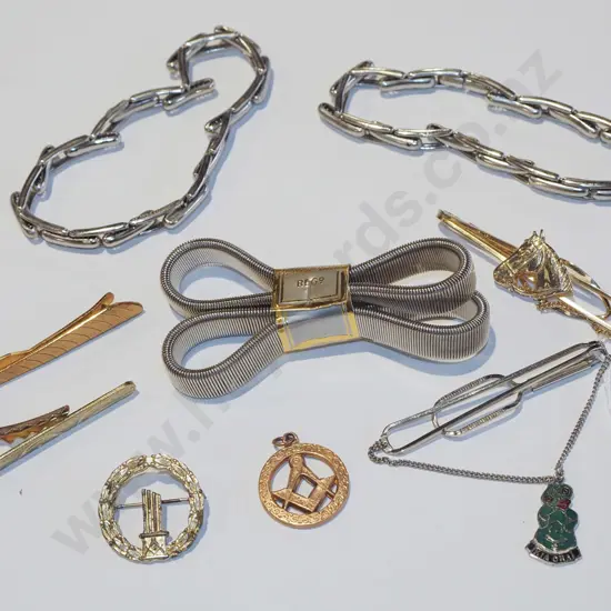 tray; pendant, badge tie clip etc