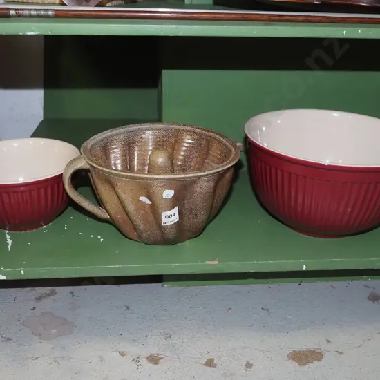 salt glazed jelly mould, 2x mixing bowls