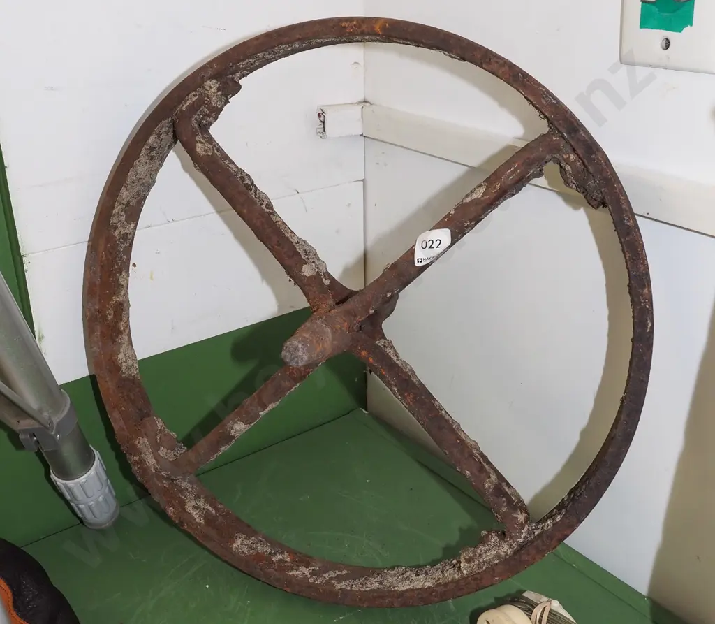vintage cast iron wheelbarrow wheel Diam410 Image 1++