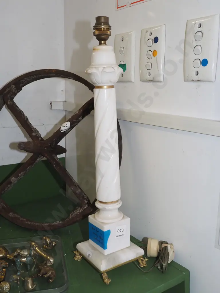 marble table lamp base - bent foot - wiring needs attention H500 Image 1++