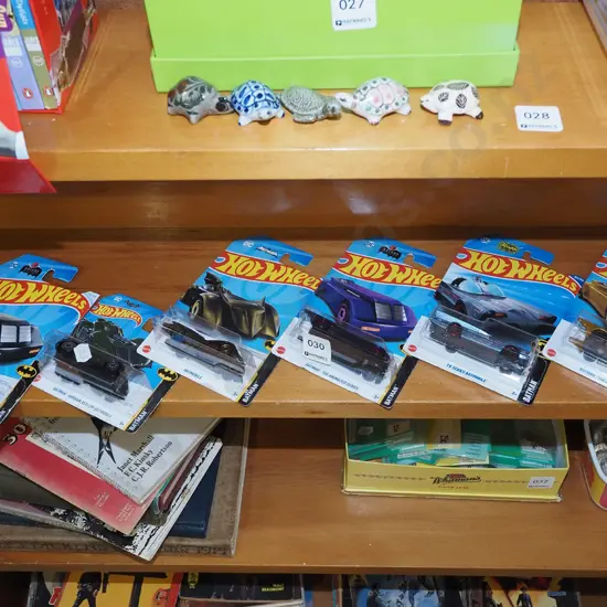 Batman - 6x as new carded Hotwheels vehicles 