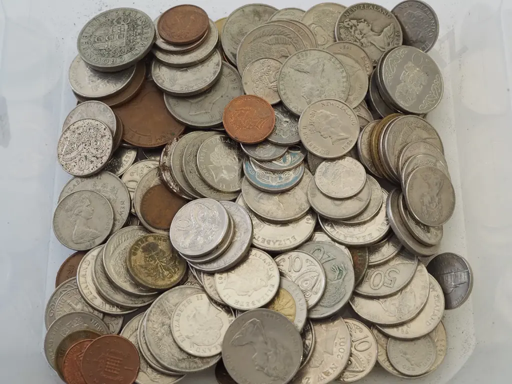 tub of coins Image 1++