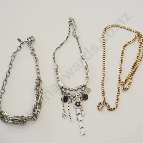 tray of costume jewellery