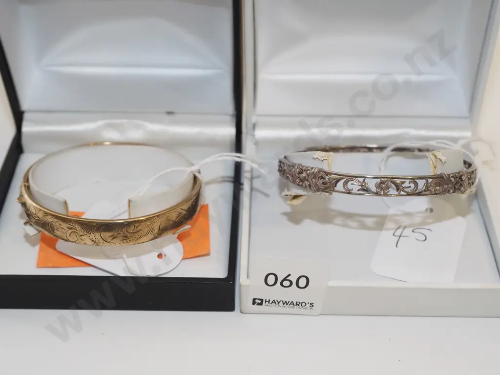 2x cased bracelets Image 1++