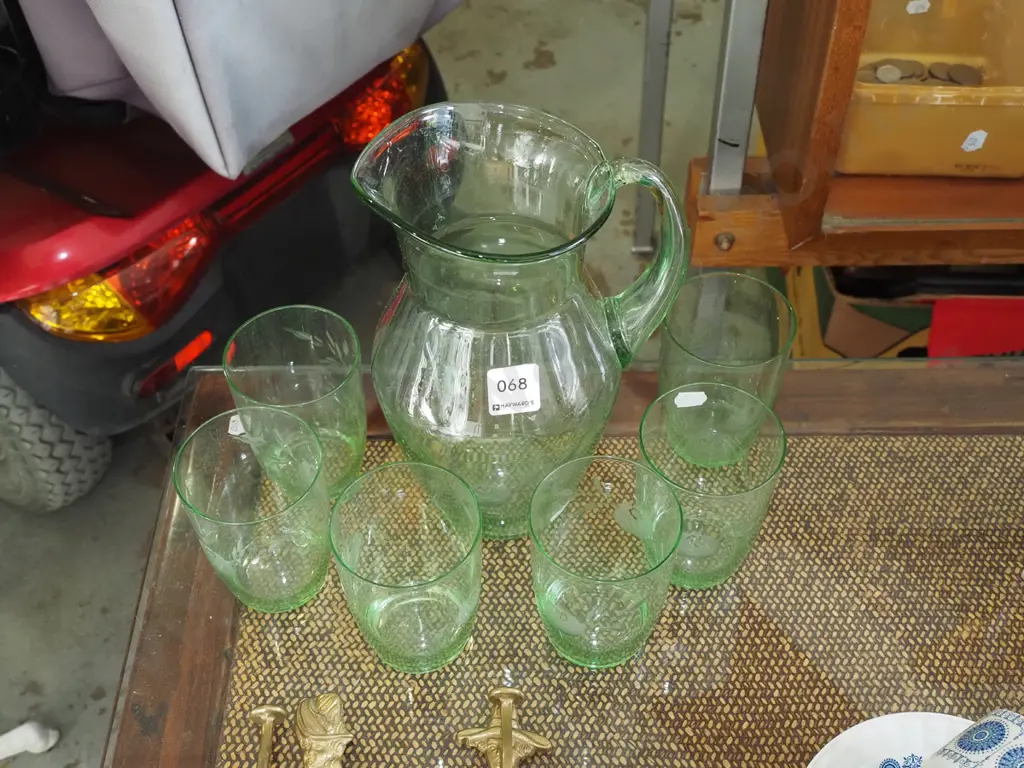 rose etched green glass water set with 6 tumblers H250 Image 1++