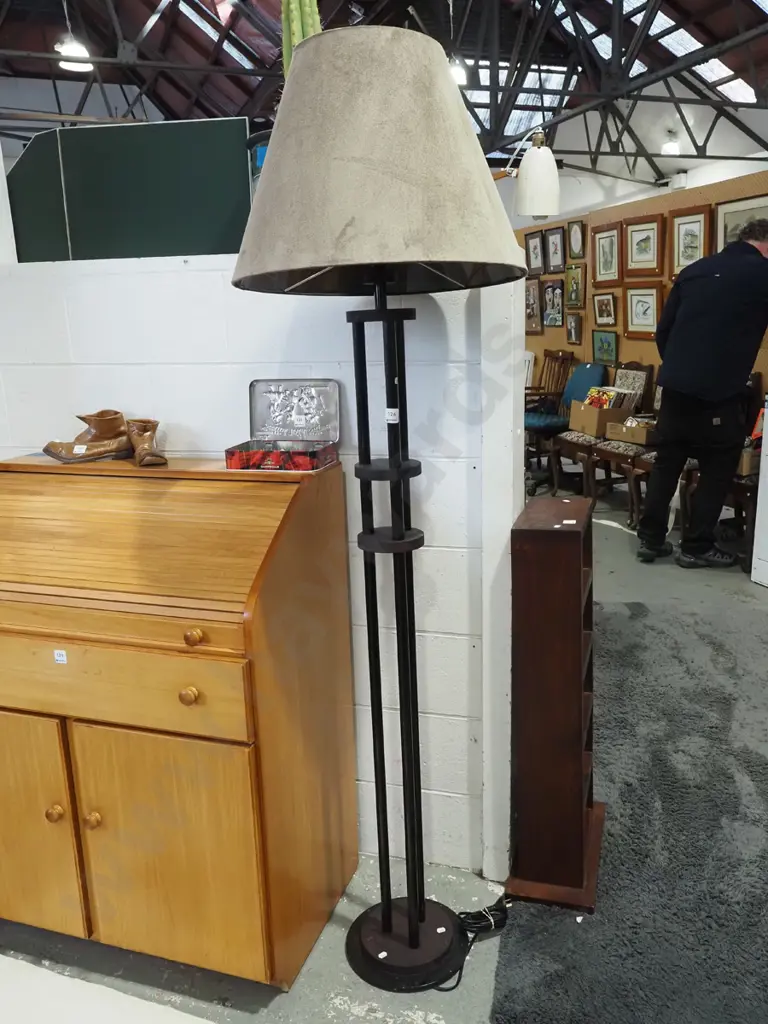 metal and wood standard lamp H730 Image 1++