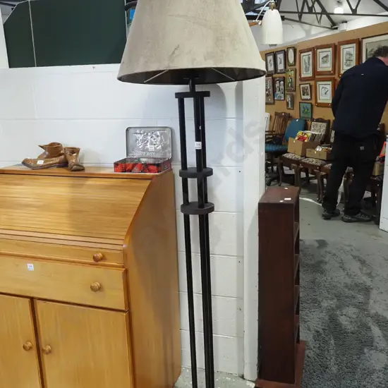 metal and wood standard lamp H730