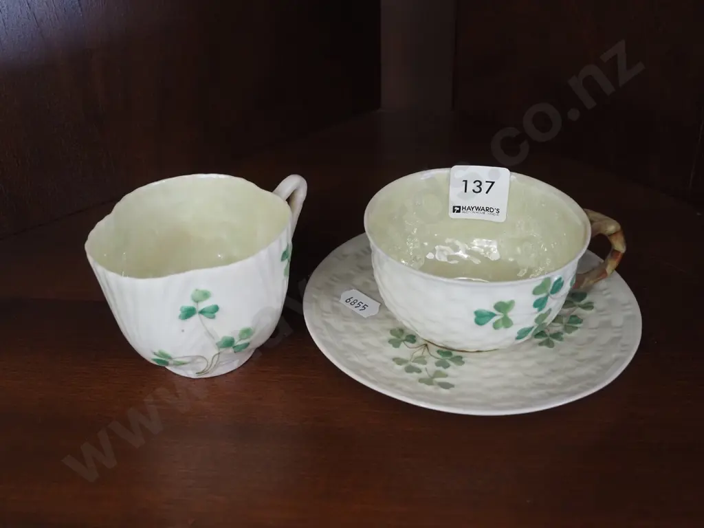 Beeleek cups and saucer Image 1++