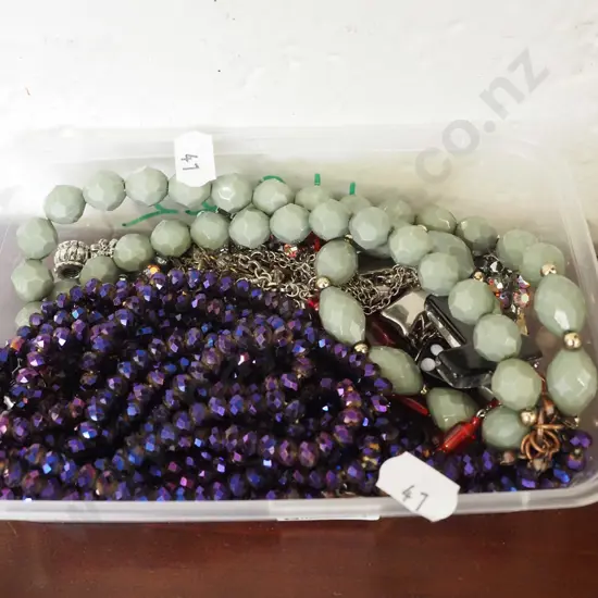 tray of costume jewellery