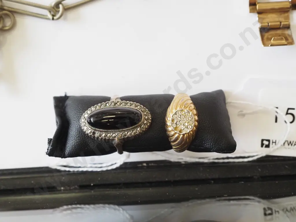 2x costume rings Image 1++