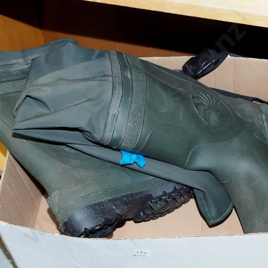 pair of Snowbee size 10 waders