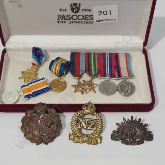 military badges, reproduction medals 