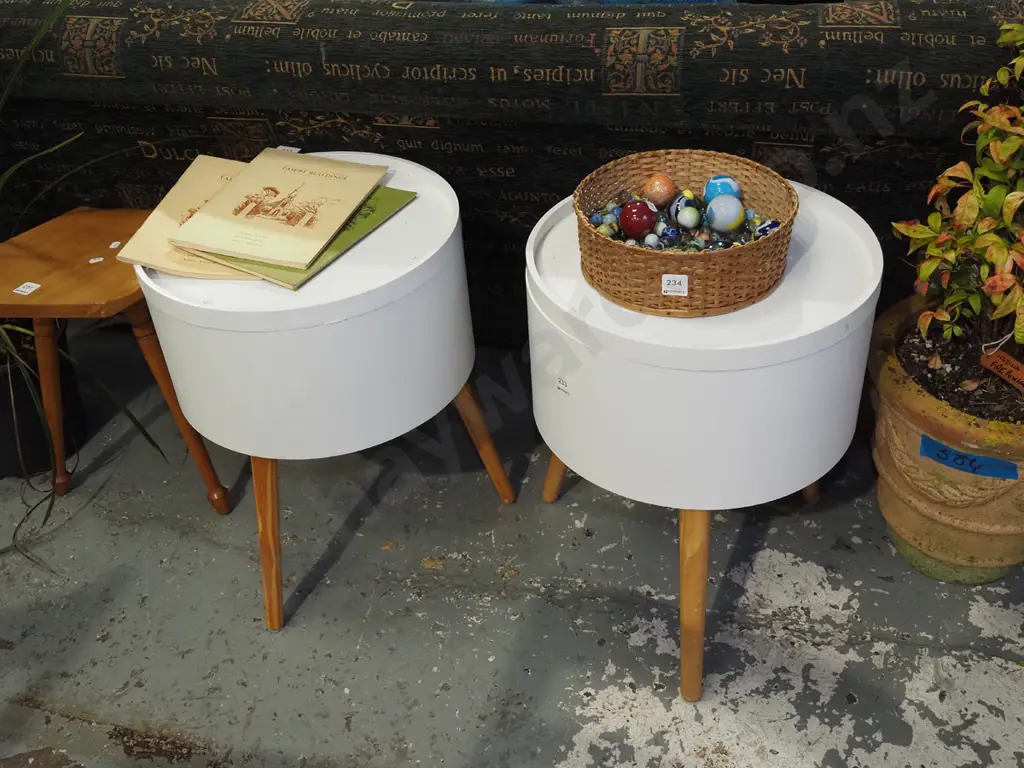 pair of white painted end tables with lift up top storage H490  Image 1++