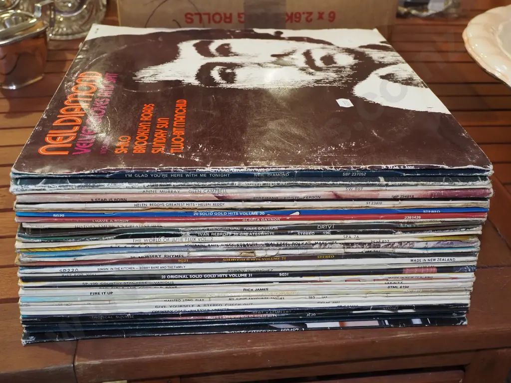 LPs; Neil Diamod, Glen Campbell etc Image 1++