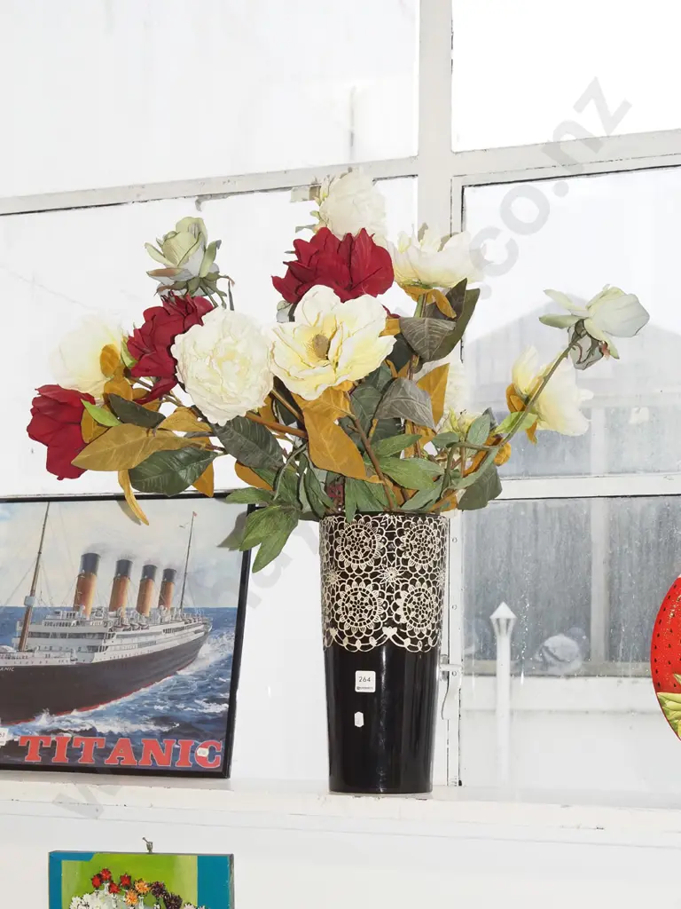 black and white vase and faux flowers Vase H340 Image 1++