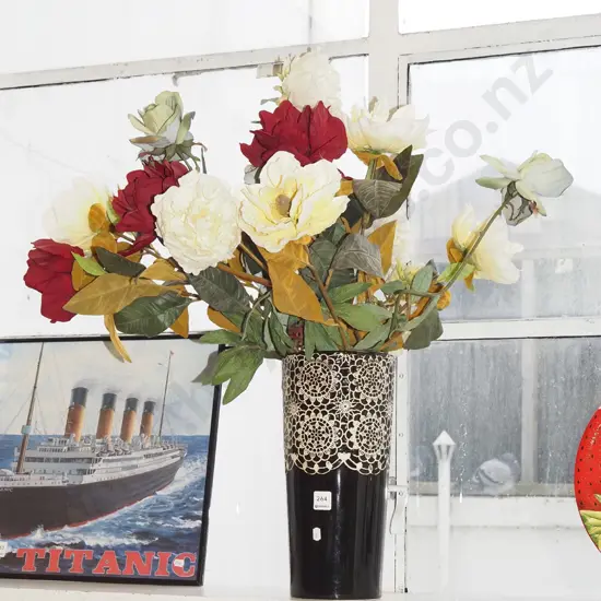 black and white vase and faux flowers Vase H340